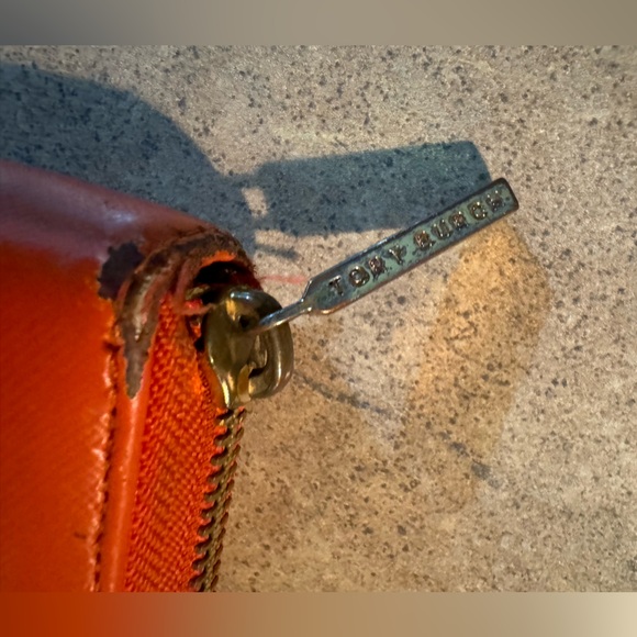 Tory Burch zipper wallet - Picture 3 of 9